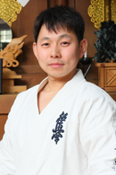 Yoshikazu Suzuki